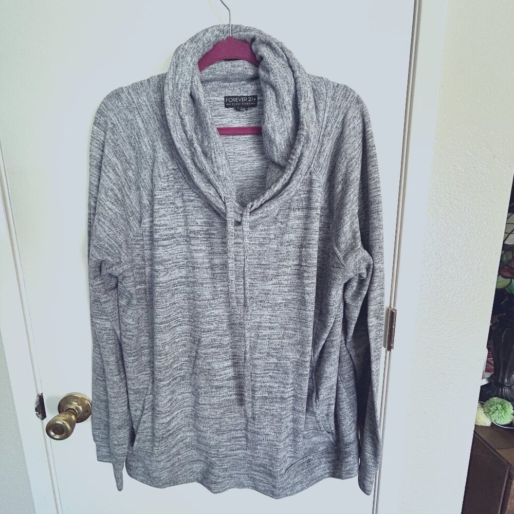 cozy Forever 21 Plus heather grey cowl neck pullover